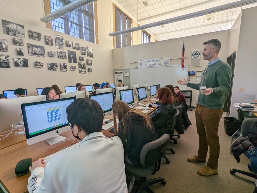 Mr. Neiss teaches his AP English Language and Composition class. Though the grading policies were a major shift for some teachers, the new retake/revision policy was “not really that new” for the course’s team, according to Mr. Neiss.
