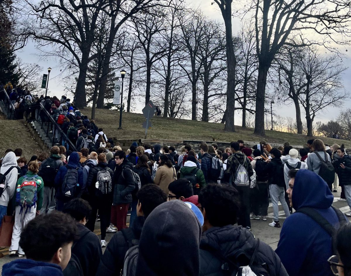 West students returning to the main building after all clear was given. Dec 2. 8:12 a.m.
